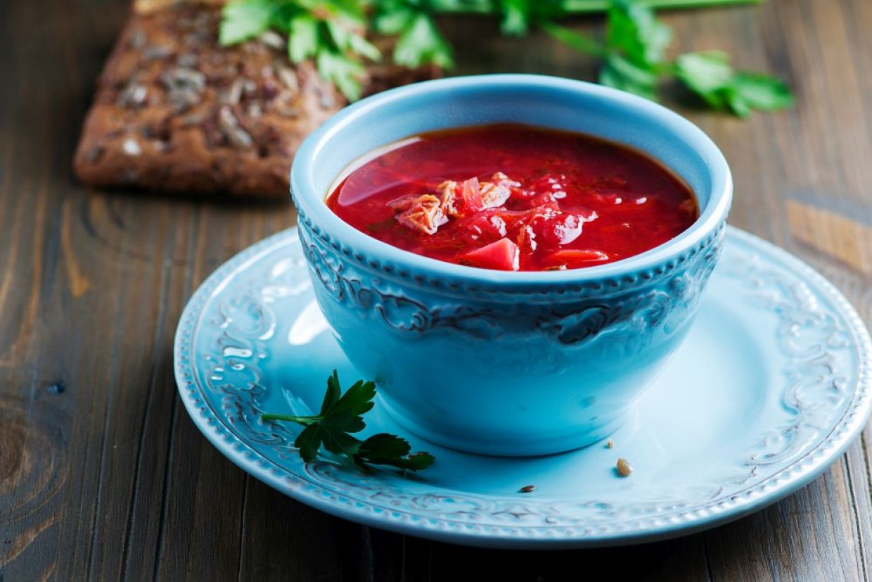 Холодный свекольник с курицей