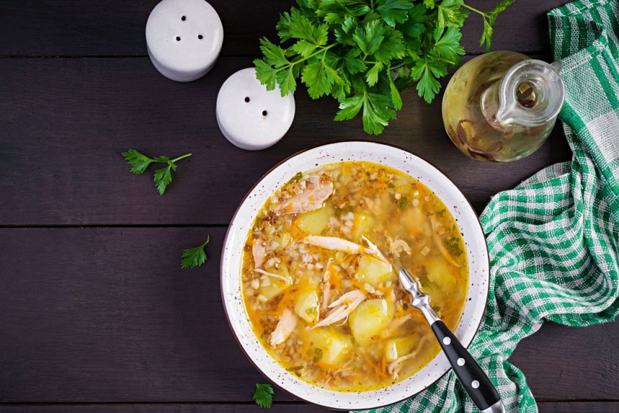Суп с гречкой, картошкой и курицей