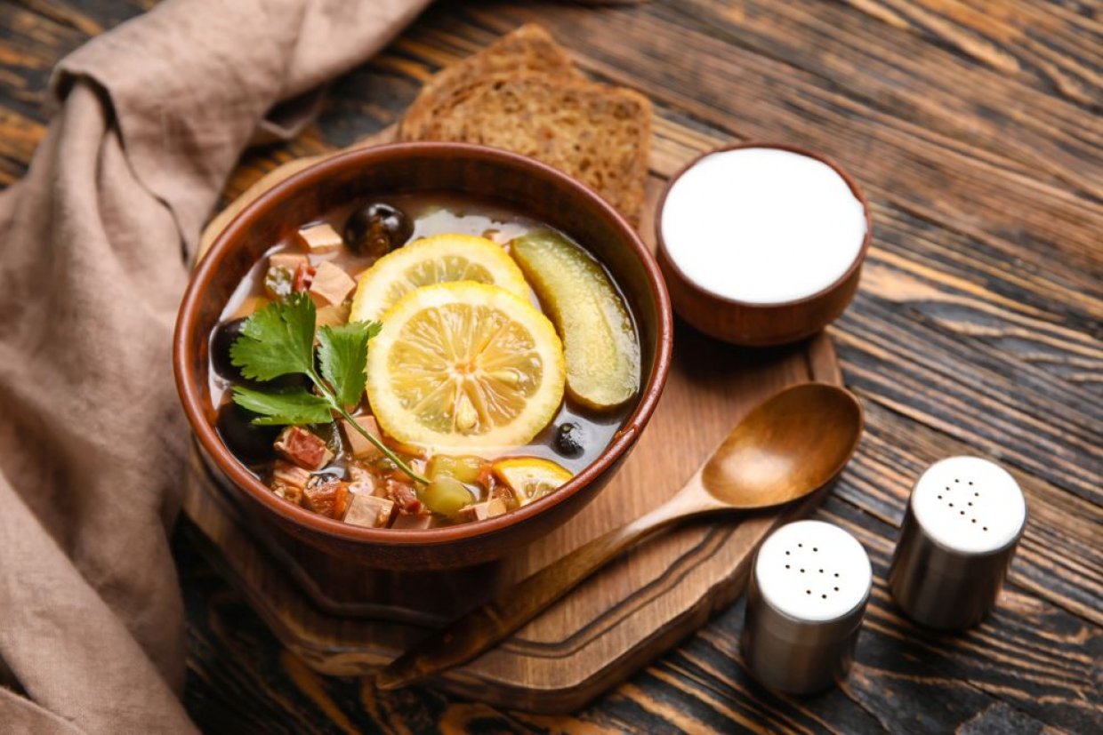 Классическая мясная сборная солянка Классическая мясная сборная солянка