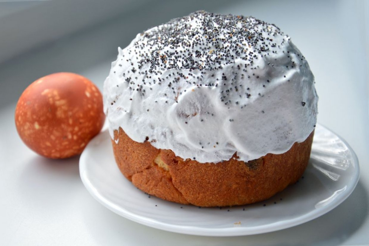 Кулич с маком на Пасху Кулич с маком на Пасху