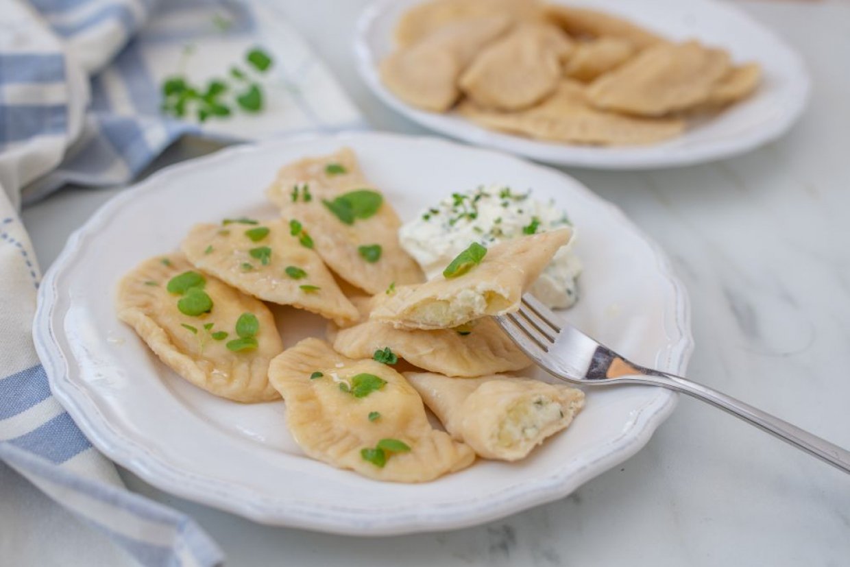 Вареники с картошкой и творогом Вареники с картошкой и творогом