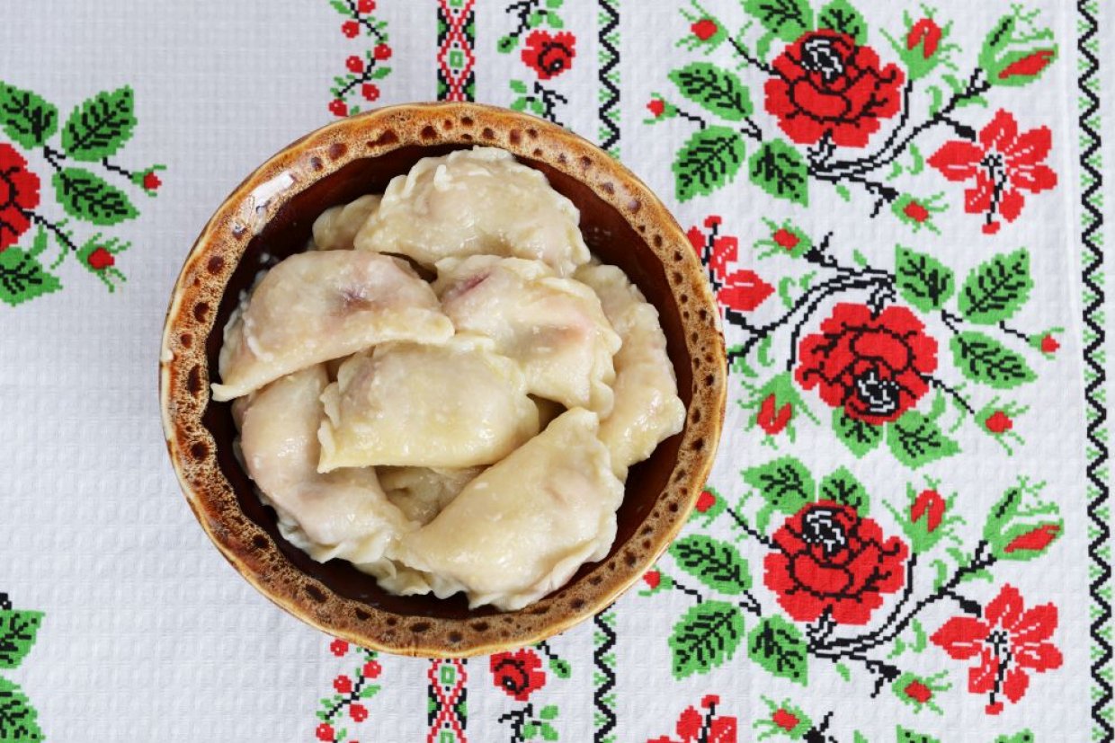 Вареники с персиками Вареники с персиками