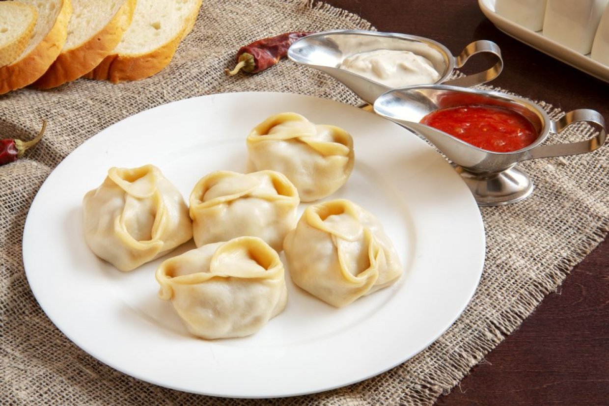 Манты с кабачком и фаршем Манты с кабачком и фаршем