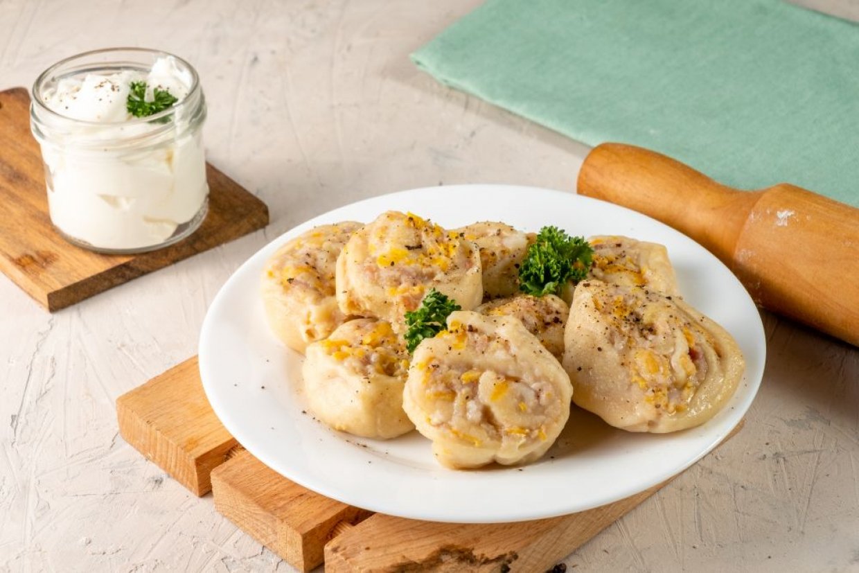 Манты с тыквой и курицей