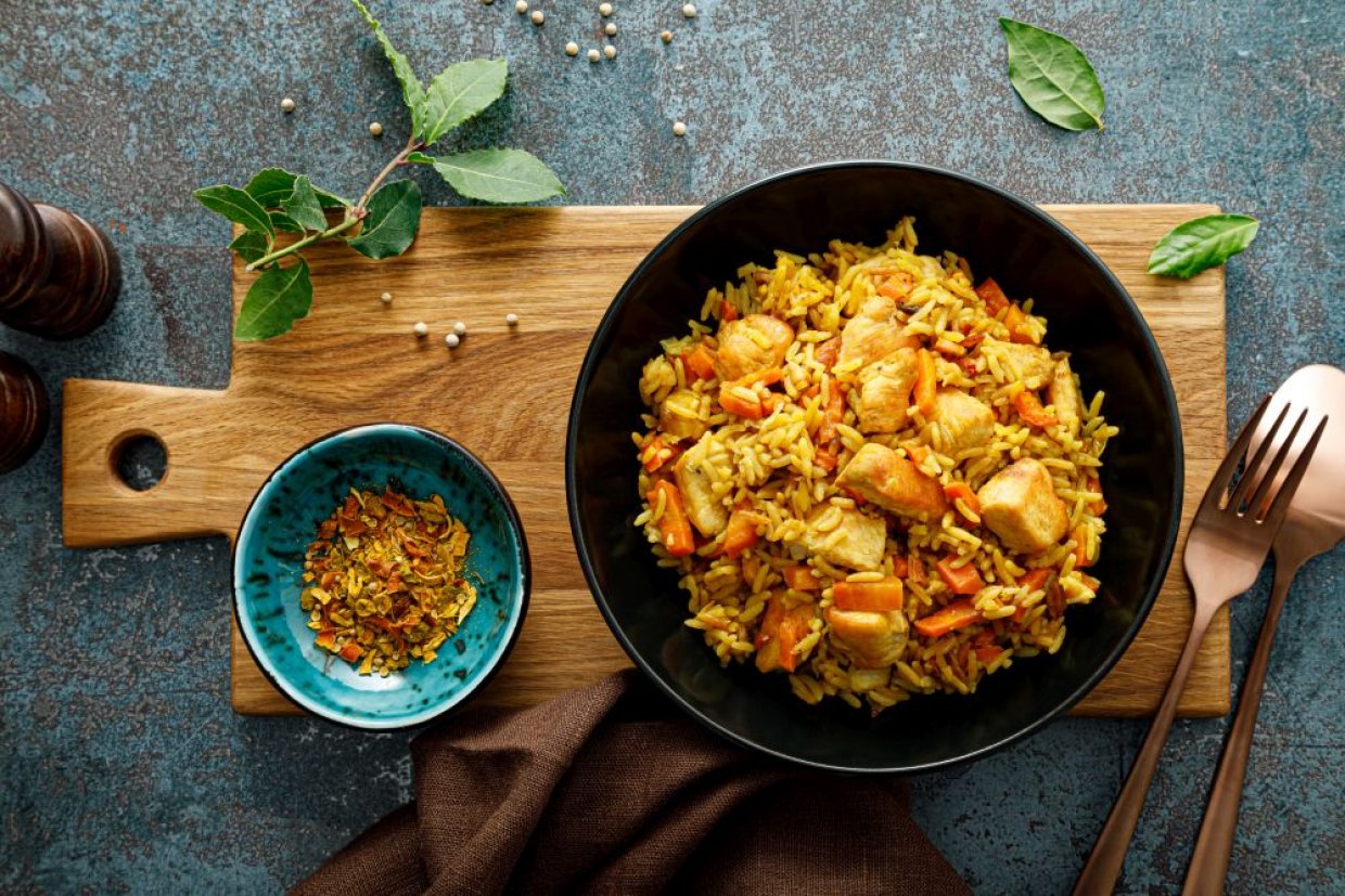 Плов с курицей в казане