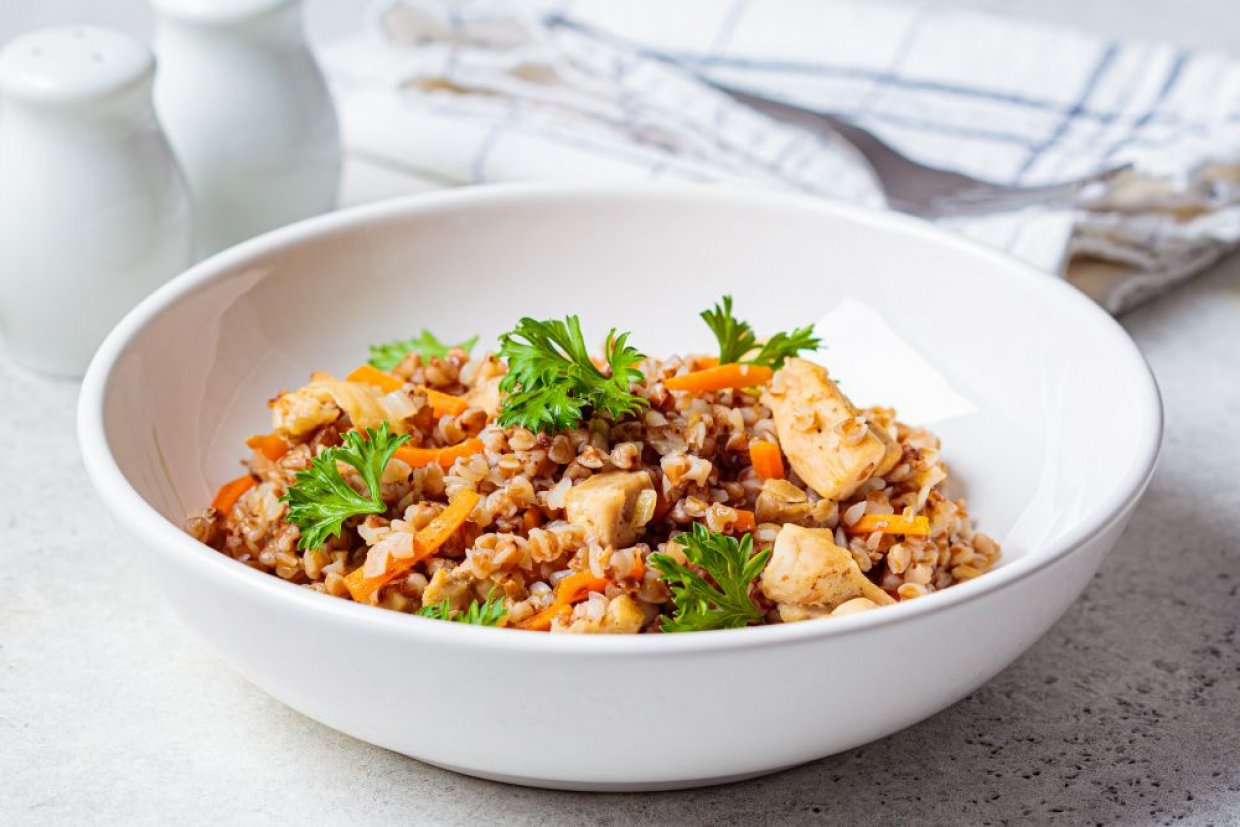 Гречка по-купечески с курицей