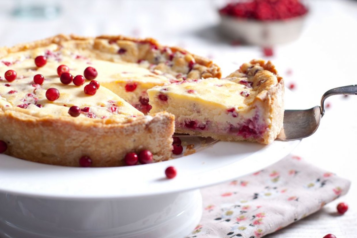 Новогодний чизкейк с клюквой и белым шоколадом