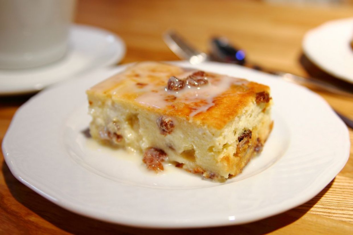 Творожная запеканка с изюмом