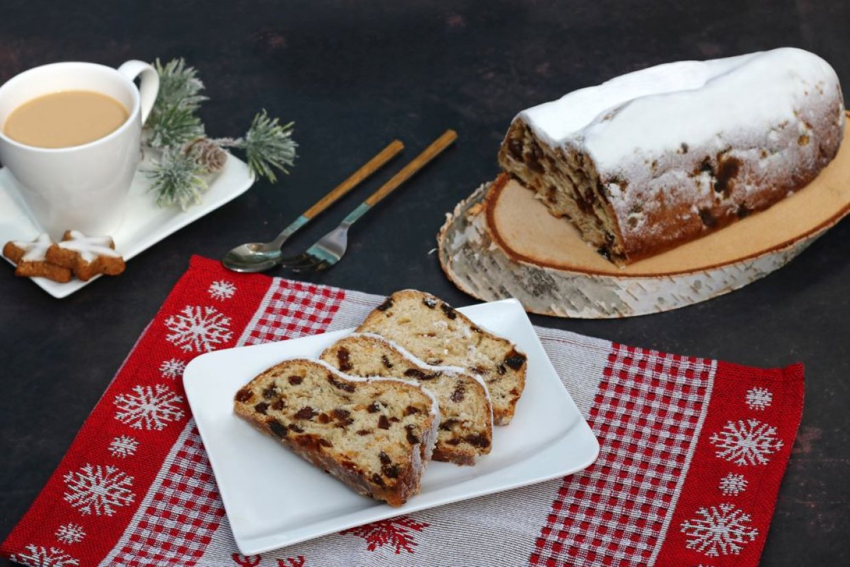 Рождественский штоллен с цукатами
