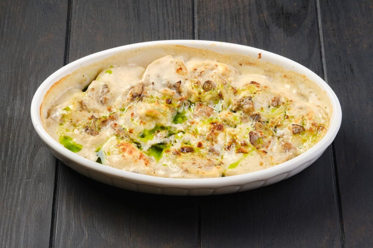 Запеканка из замороженных пельменей