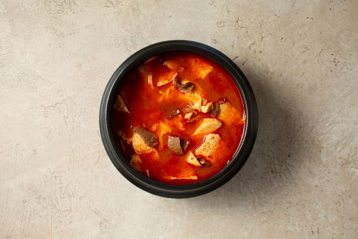 Кимчи-чиге суп с тофу